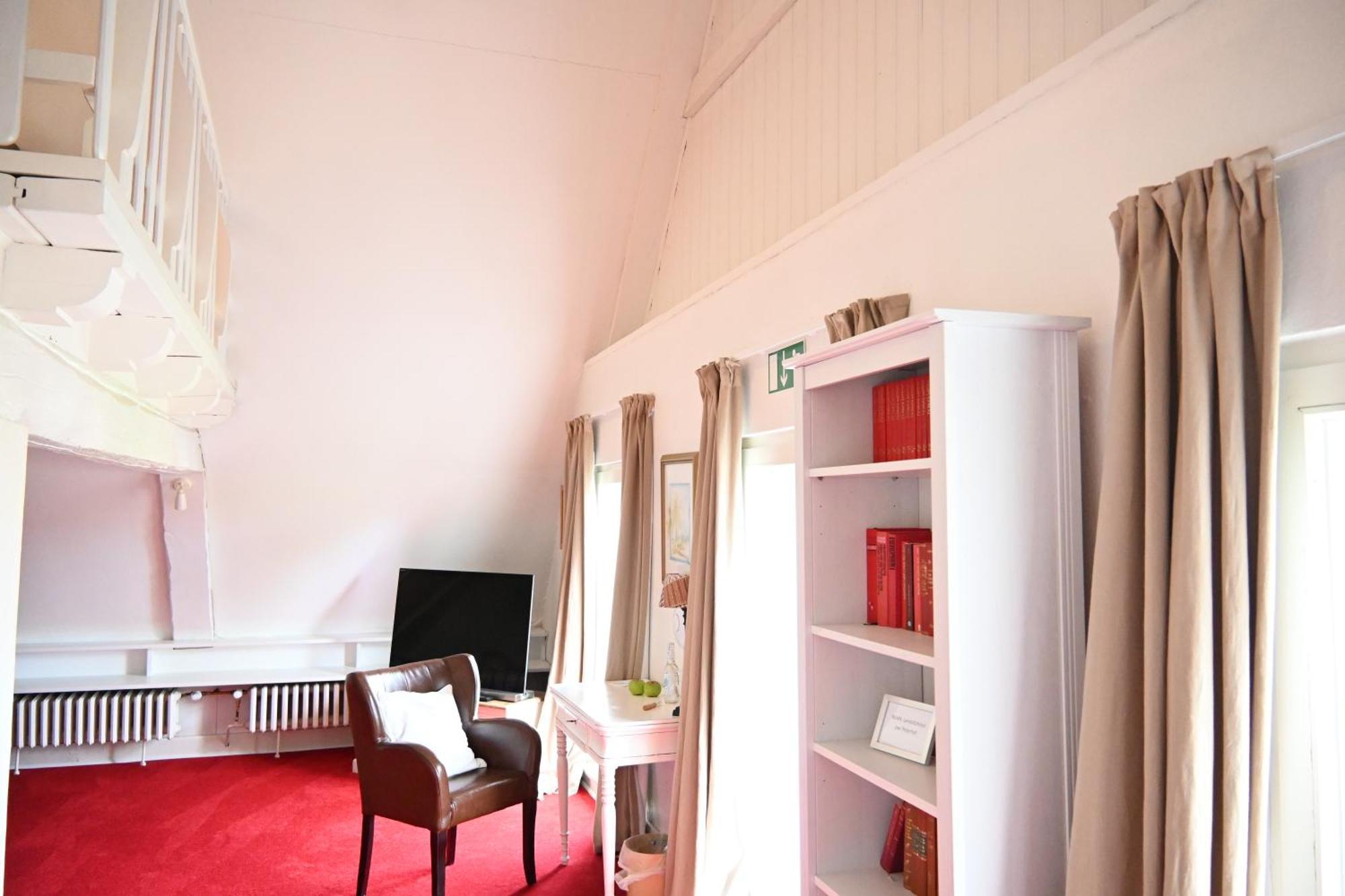 Landsitzhotel Und Seminarium Peterhof Hodorf Ngoại thất bức ảnh