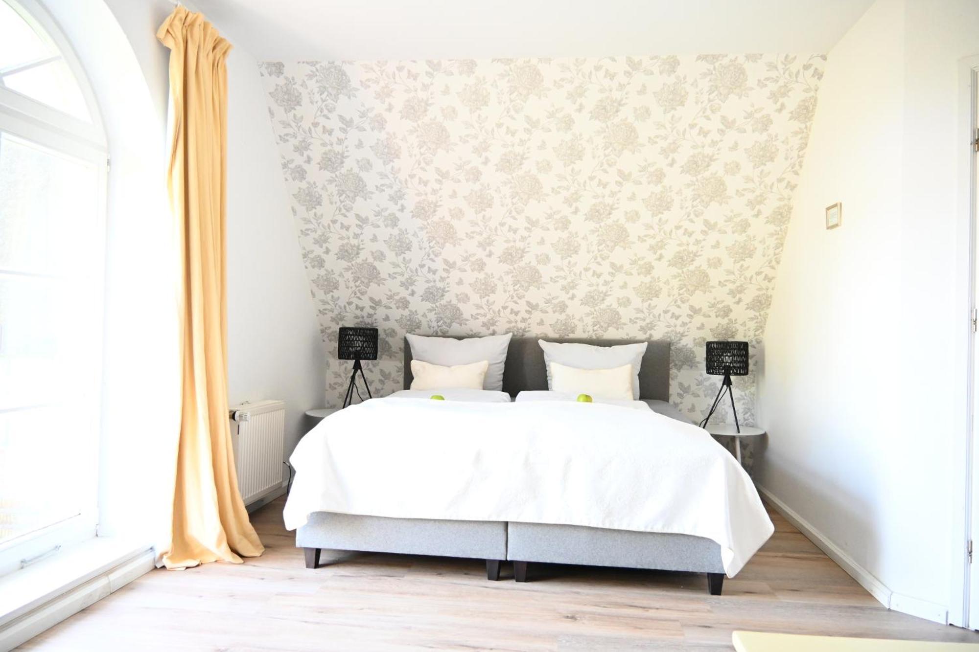 Landsitzhotel Und Seminarium Peterhof Hodorf Ngoại thất bức ảnh